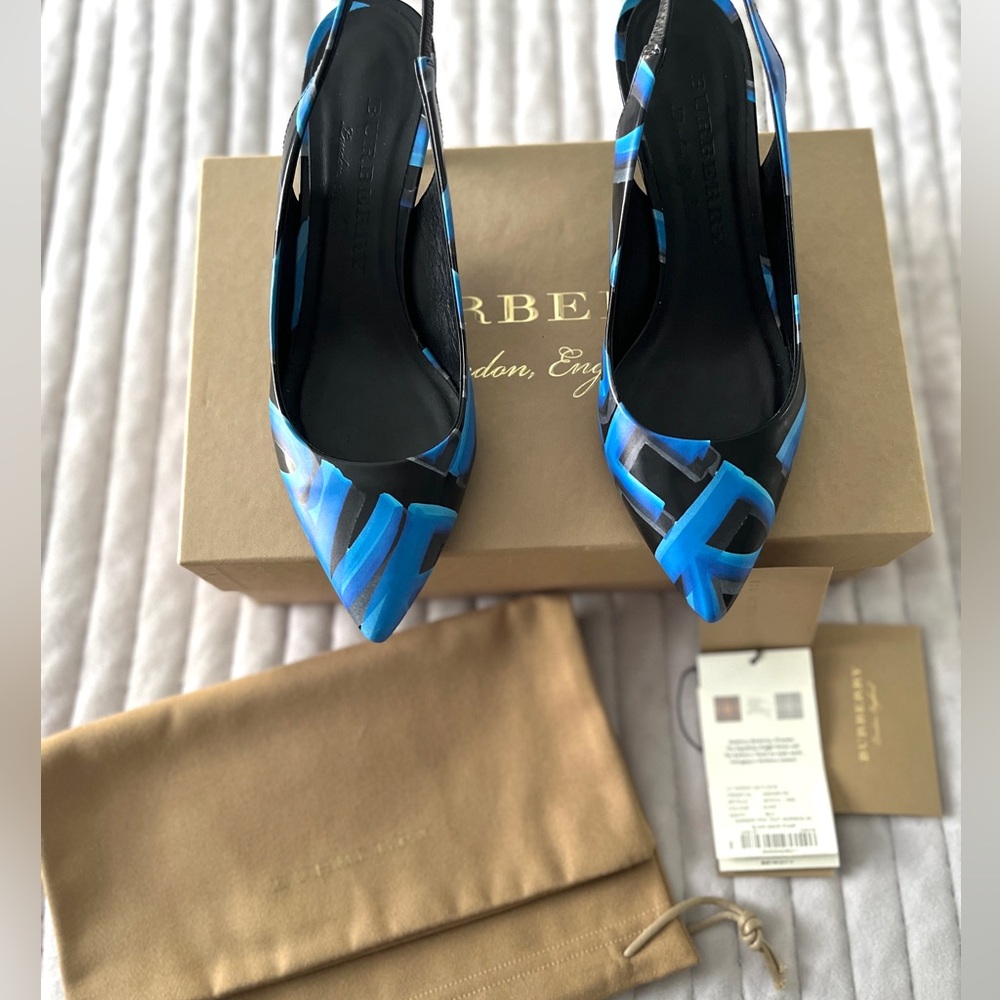 Burberry Slingback Heels Pointed Toe Blue Black Leather Size 36.5 US 6.5